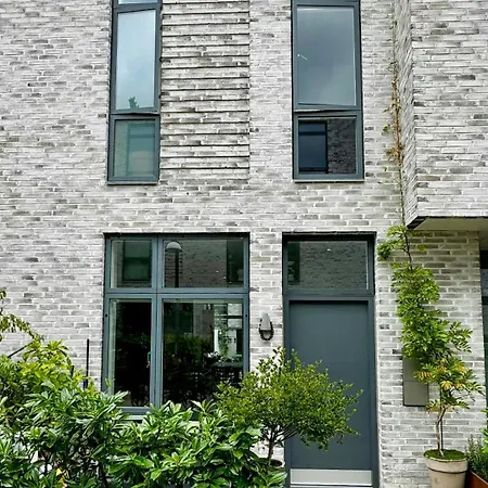 House Near Havnevigen With Terrace And Courtyard Vakantiehuis *